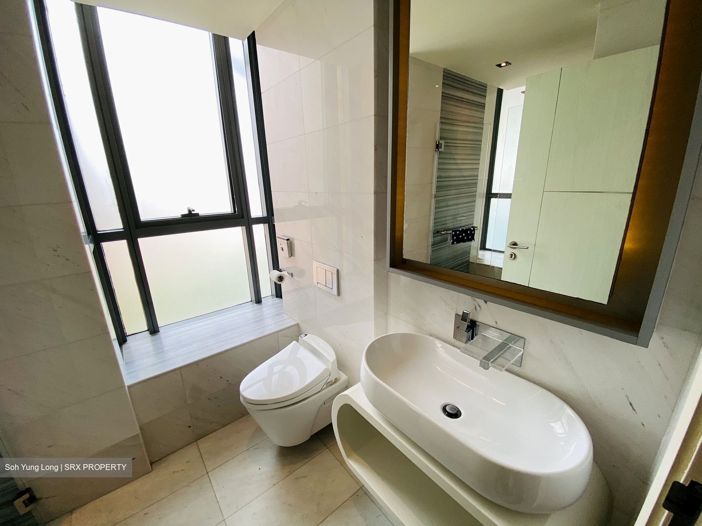 Lincoln Suites (D11), Condominium #391853781